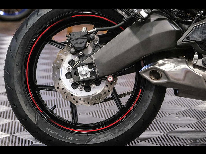 KAWASAKI Versys 650 *Ultimate specification - Full Luggage* 0dr Manual 2026