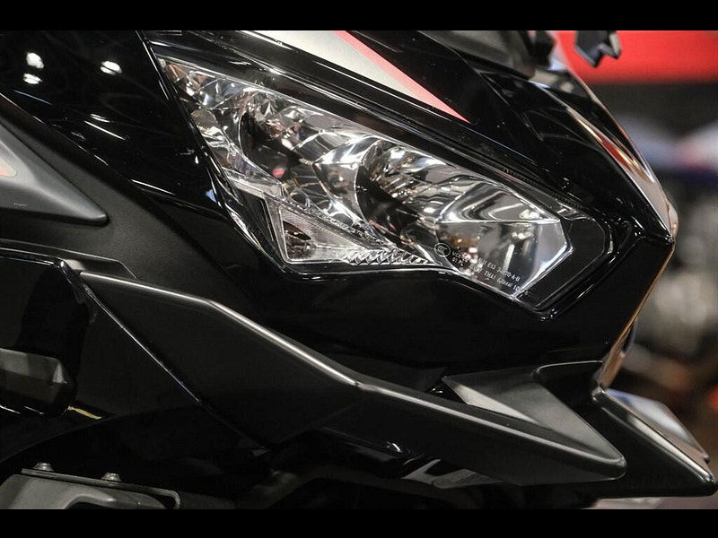 KAWASAKI Versys 650 *Ultimate specification - Full Luggage* 0dr Manual 2026