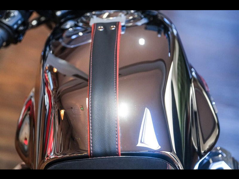 MOTO GUZZI V7 744 Café Racer Only 890 miles 0dr Automatic 2026