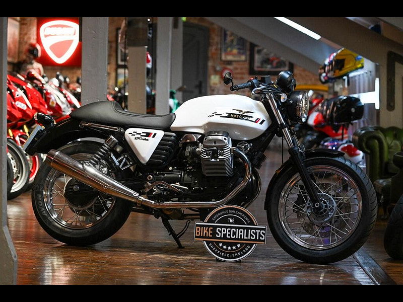 MOTO GUZZI V7 *Original Condition - Low Mileage* 0dr Manual 2026