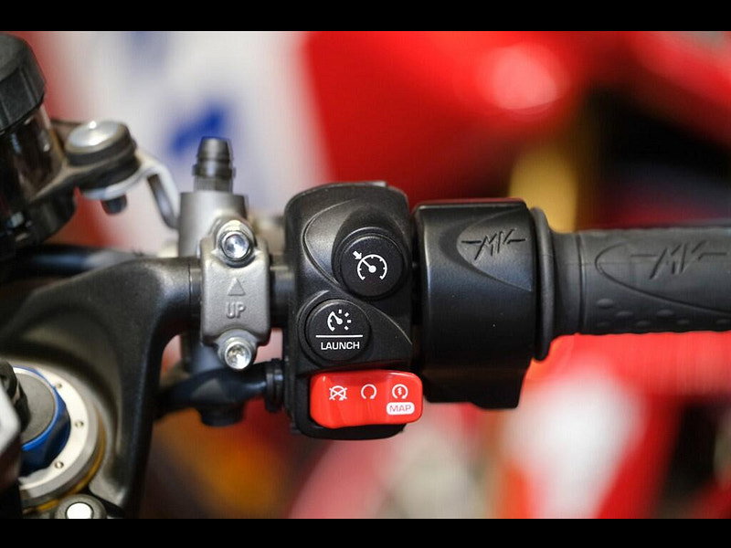 Mv agusta Rush 1000 *SC Projects - No 200 of 300* 0dr Manual 2026