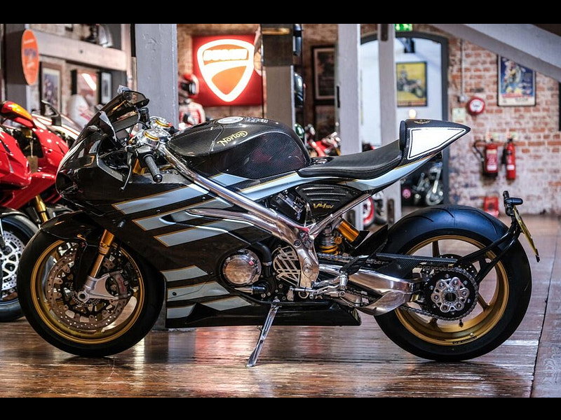 Norton V4 sv * LE Carbon - 60 Miles From New - Stunning!* 0dr Manual 2026
