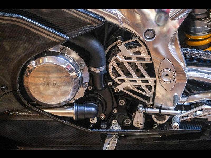 Norton V4 sv Norton V4 SV *Carbon* 0dr Manual 2026