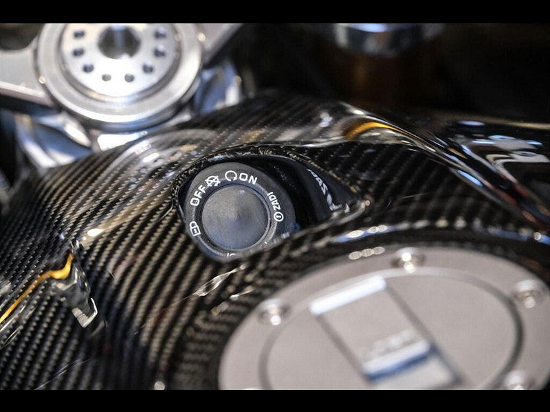 Norton V4 sv Norton V4 SV *Carbon* 0dr Manual 2026