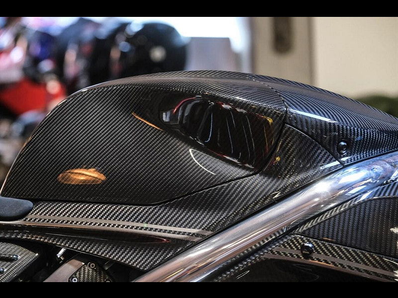 Norton V4 sv Norton V4 SV *Carbon* 0dr Manual 2026