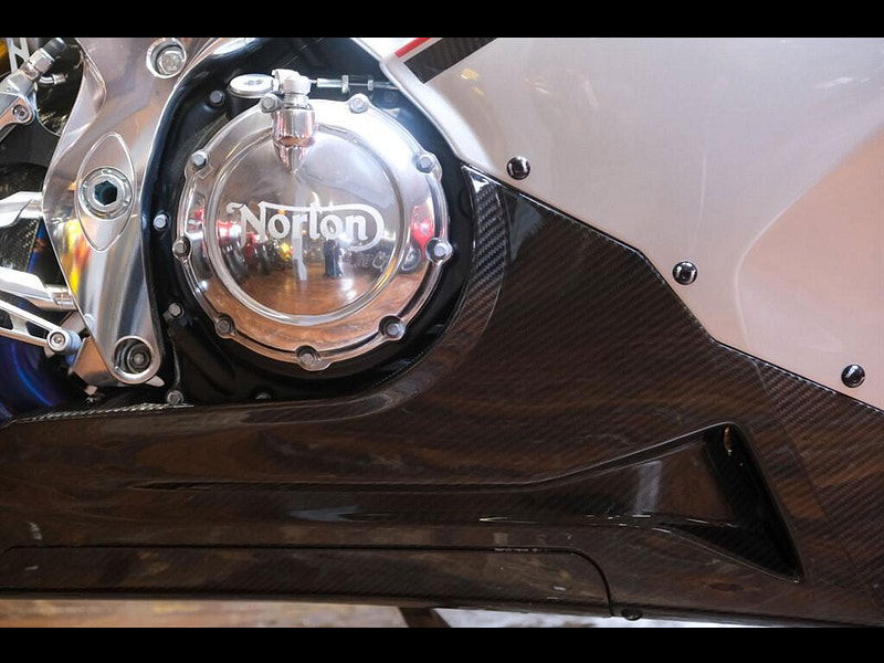 Norton V4 sv V4 SV Manx Silver Delivery Miles 0dr Manual 2025