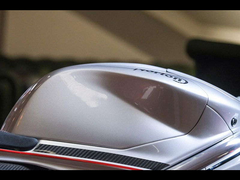 Norton V4 sv V4 SV Manx Silver Delivery Miles 0dr Manual 2025