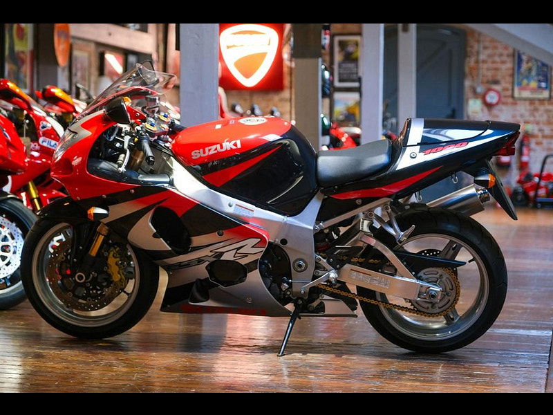 Suzuki Gsx-r1000 GSX-R1000 K1 Stunning Low Mileage Example! 0dr Manual 2025