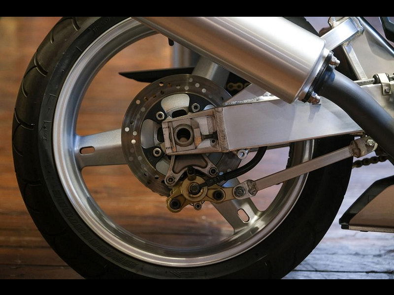 Suzuki Gsx-r1000 GSX-R1000 K1 Stunning Low Mileage Example! 0dr Manual 2025