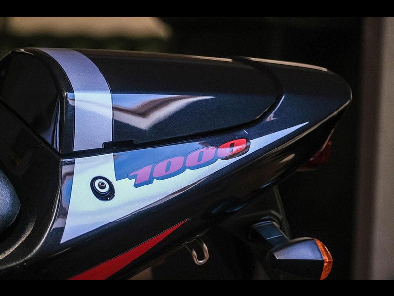 Suzuki Gsx-r1000 GSX-R1000 K1 Stunning Low Mileage Example! 0dr Manual 2025