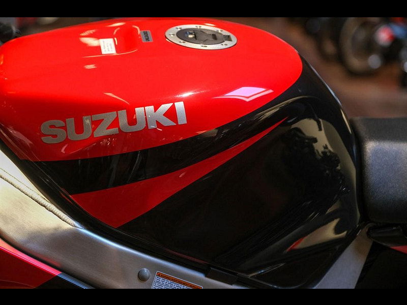 Suzuki Gsx-r1000 GSX-R1000 K1 Stunning Low Mileage Example! 0dr Manual 2025