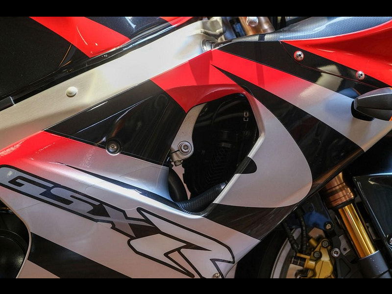 Suzuki Gsx-r1000 GSX-R1000 K1 Stunning Low Mileage Example! 0dr Manual 2025