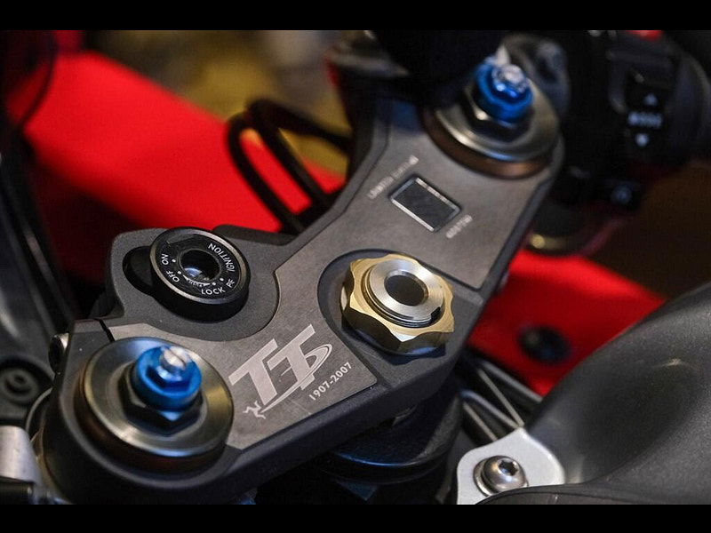 Suzuki Gsx-r1000 *Isle of Man Edition - 1 Former Keeper* 0dr Manual 2026