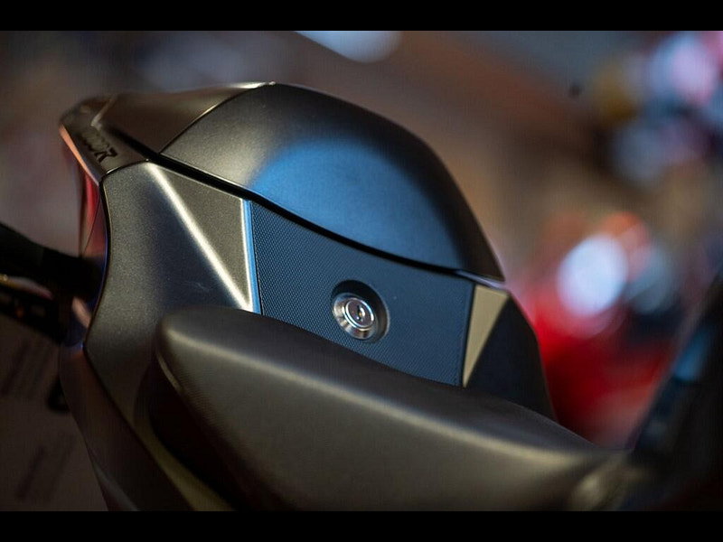 Suzuki Gsx-r1000r *Phantom Edition* 0dr Manual 2026