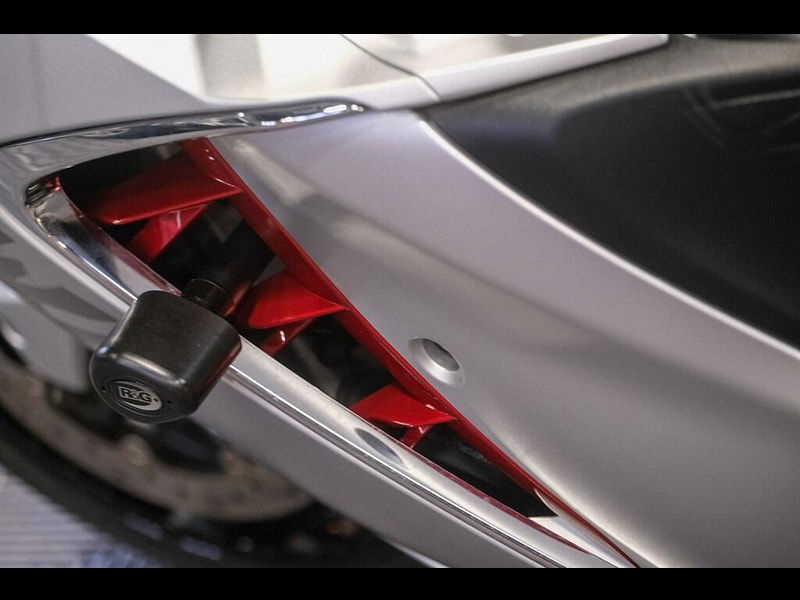 Suzuki GSX1300R Hayabusa *Akrapovic End Cans* 0dr Manual 2026