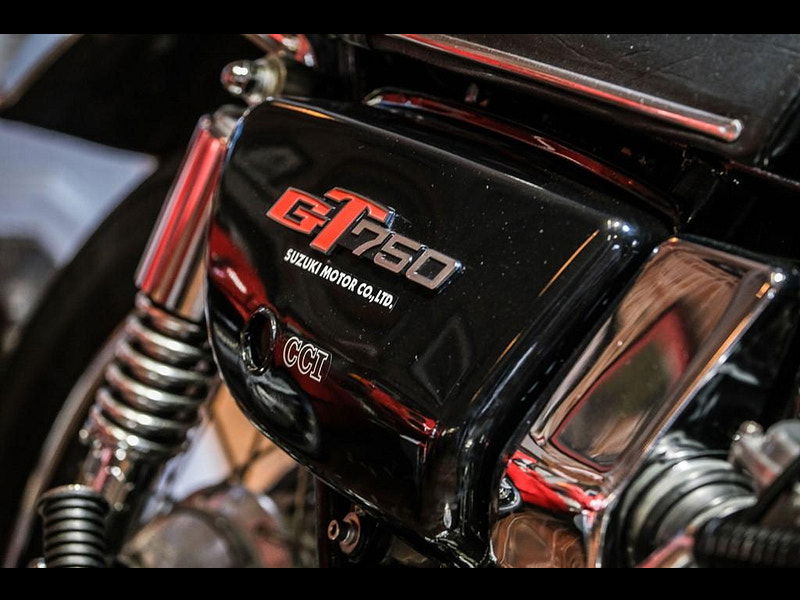 Suzuki GT GT750 Full Cosmetic Restoration 0dr Manual 2025