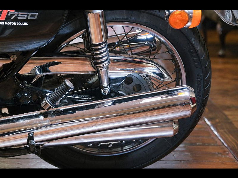 Suzuki GT GT750 Full Cosmetic Restoration 0dr Manual 2025