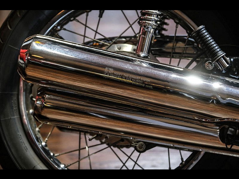 Suzuki GT GT750 Full Cosmetic Restoration 0dr Manual 2025