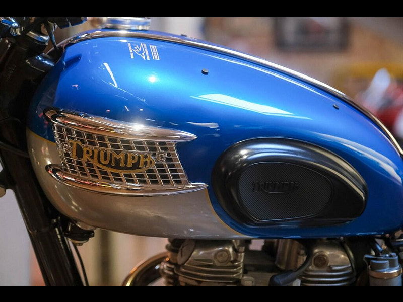 Triumph Bonneville T120 T120C 650 "TT" Special Fully Restored 0dr Manual 2026