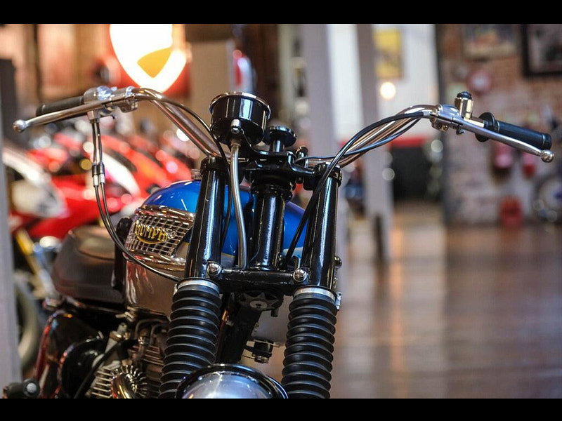 Triumph Bonneville T120 T120C 650 "TT" Special Fully Restored 0dr Manual 2026