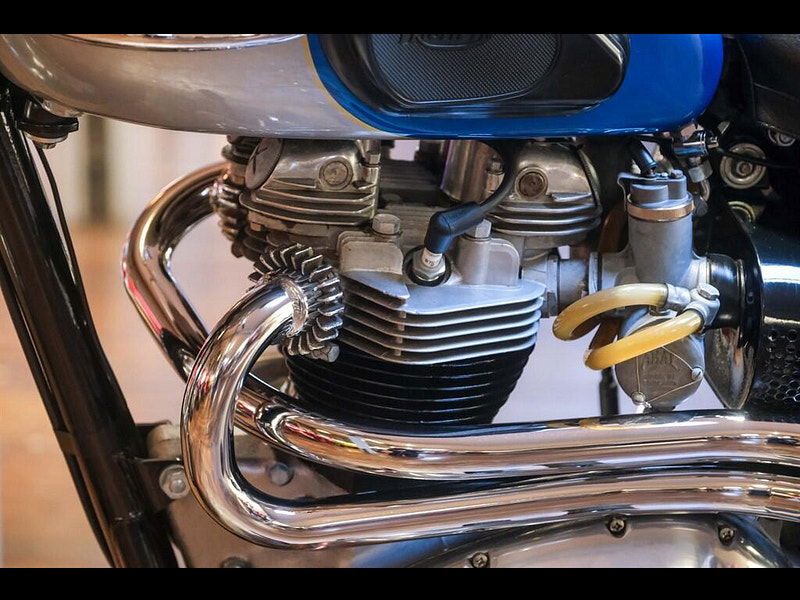 Triumph Bonneville T120 T120C 650 "TT" Special Fully Restored 0dr Manual 2026