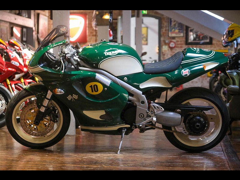 Triumph Daytona 955 Daytona 955i "Mallory" Unique Build 0dr Manual 2026