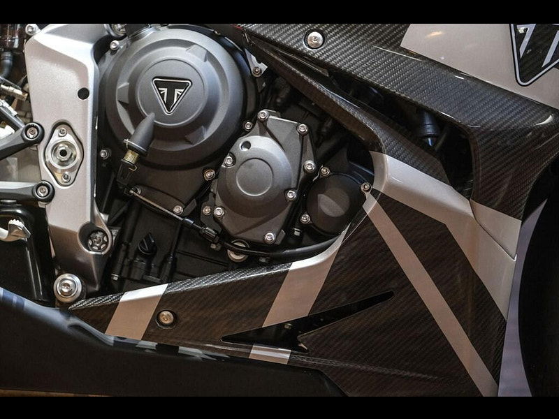 Triumph Daytona Moto2 765 *Moto 2, No 133 of Just 765* 0dr Manual 2026