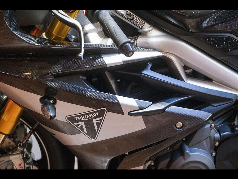 Triumph Daytona Moto2 765 *Moto 2, No 133 of Just 765* 0dr Manual 2026