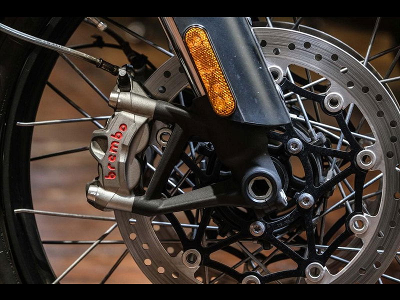 Triumph Scrambler 1200 1200 XC With Leather Soft Luggage Pannier 0dr Manual 2026