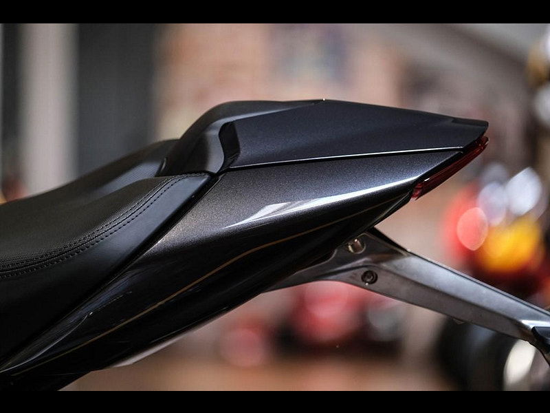 Triumph Speed Triple 1200 RR "Bond Edition" No: 49 of 60 0dr Manual 2025