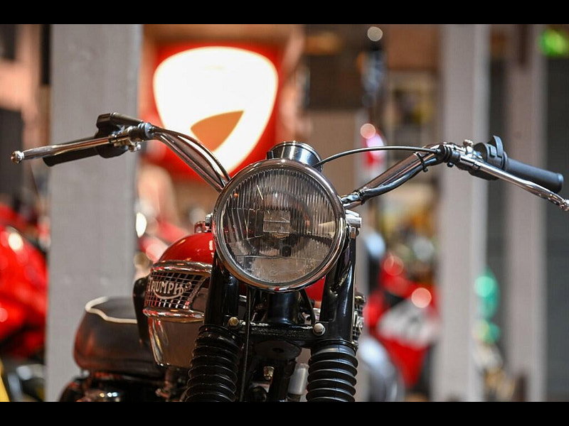 Triumph T110 Tiger T110 Restored "Desert Sled" Example 0dr Manual 2026