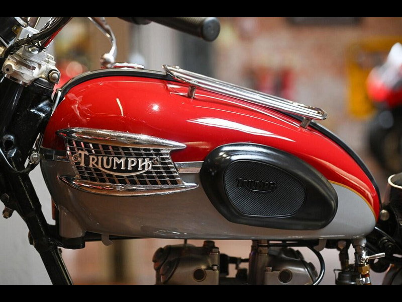 Triumph T110 Tiger T110 Restored "Desert Sled" Example 0dr Manual 2026