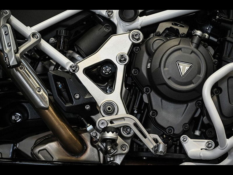 Triumph Tiger 1200 *Panniers - LeoVince End Can - Finance Available* 0dr Manual 2026