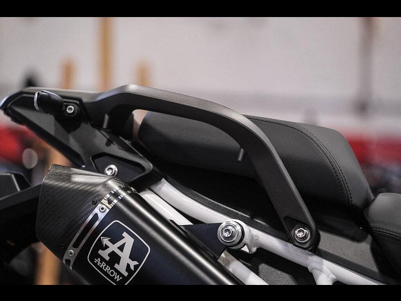 Triumph Tiger 1200 Triumph 1200 Rally Pro Adventure - Arrow End Can* 0dr Manual 2026