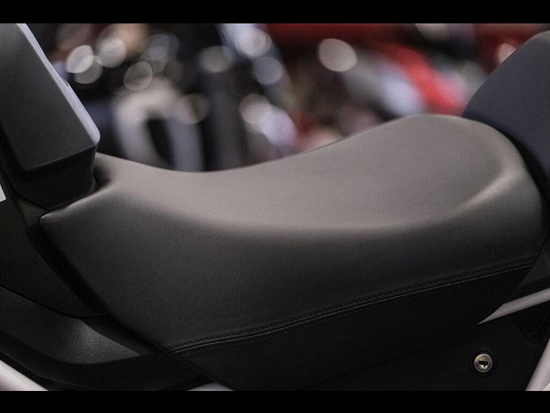 Triumph Tiger 1200 Triumph 1200 Rally Pro Adventure - Arrow End Can* 0dr Manual 2026