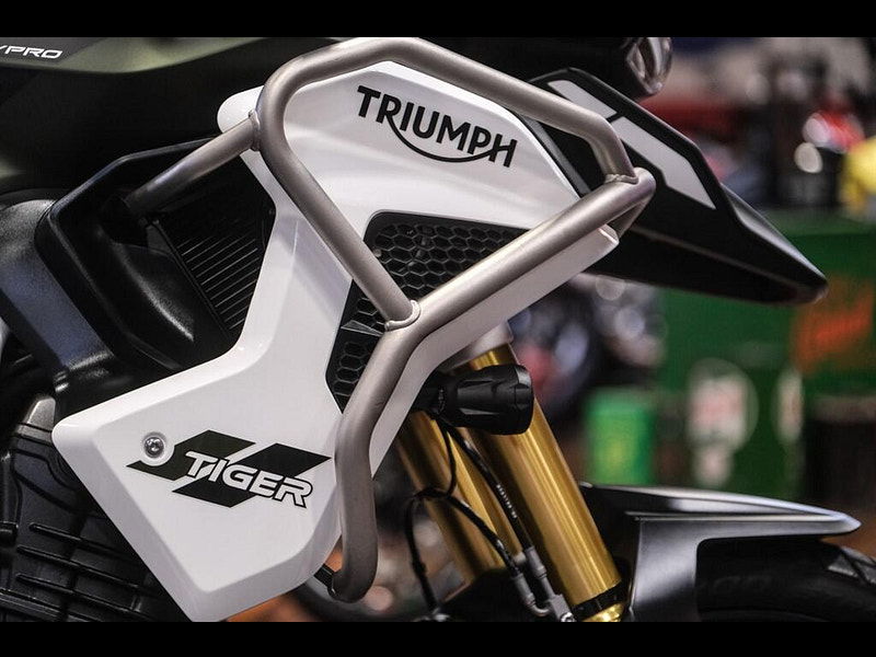 Triumph Tiger 1200 Triumph 1200 Rally Pro Adventure - Arrow End Can* 0dr Manual 2026