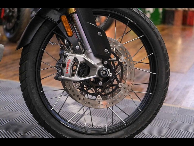 Triumph Tiger 1200 Triumph 1200 Rally Pro Adventure - Arrow End Can* 0dr Manual 2026