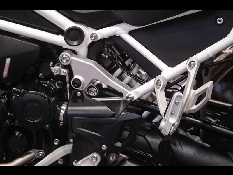 Triumph Tiger 1200 Triumph 1200 Rally Pro Adventure - Arrow End Can* 0dr Manual 2026