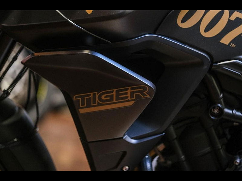 Triumph Tiger 900 900 Bond Limited Edition No: #81 of 250 0dr Manual 2025