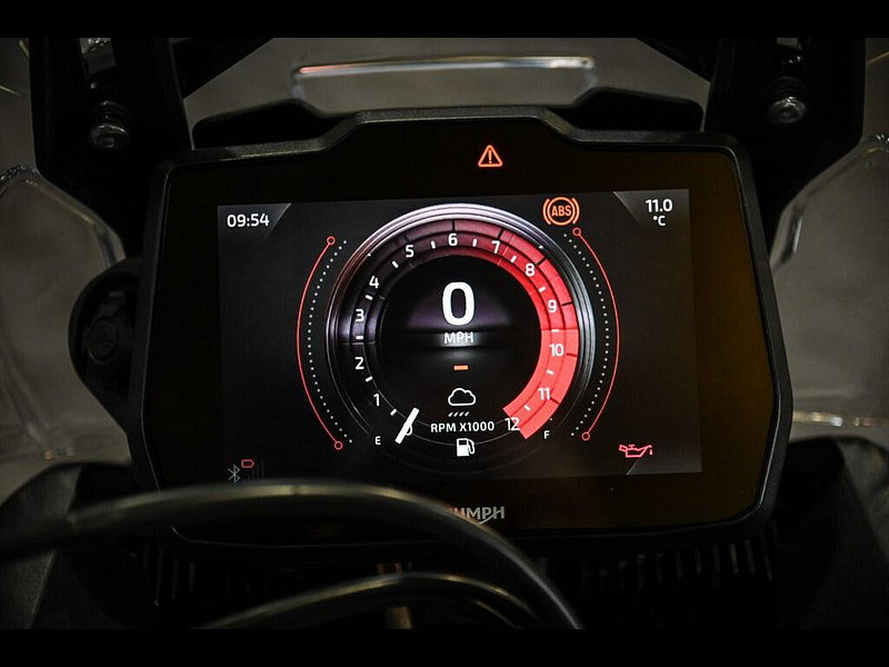Triumph Tiger 900 *Full Luggage - Low Mileage* 0dr Manual 2026