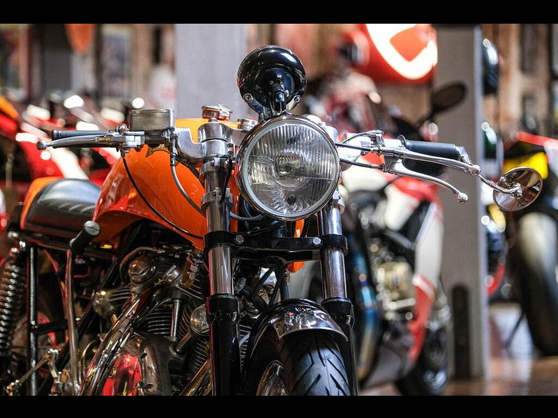 Vincent Rapide Egli Vincent Stunning 1950 Example 0dr Manual 2025