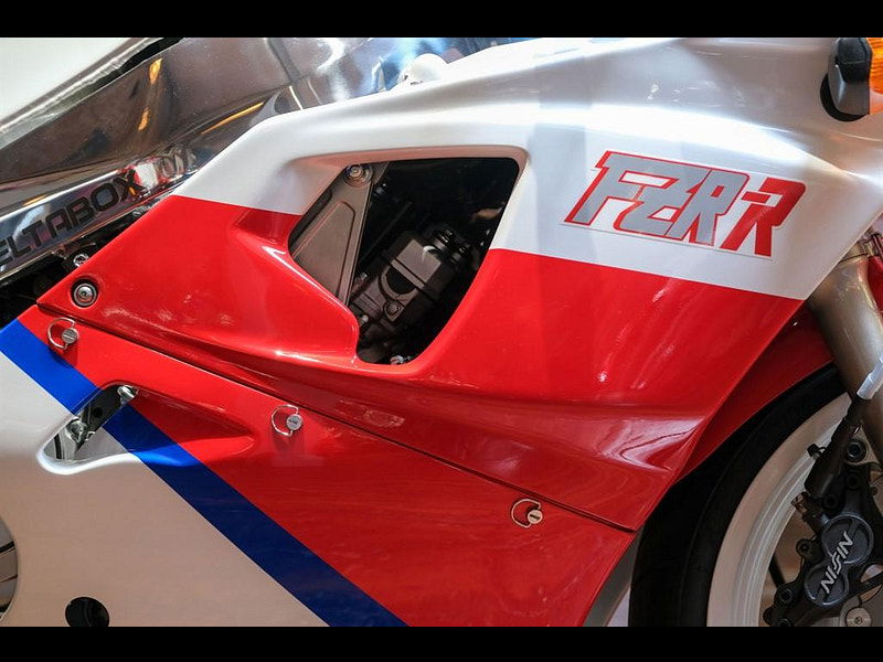 Yamaha FZR750R FZR750RR OW-01 Immaculate UK Example 0dr Manual 2025