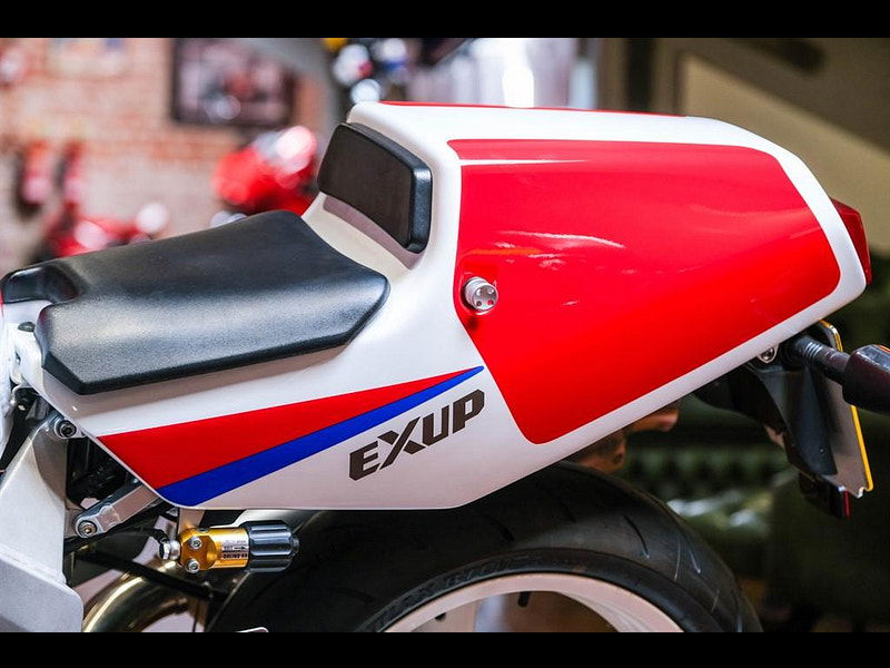 Yamaha FZR750R FZR750RR OW-01 Immaculate UK Example 0dr Manual 2025