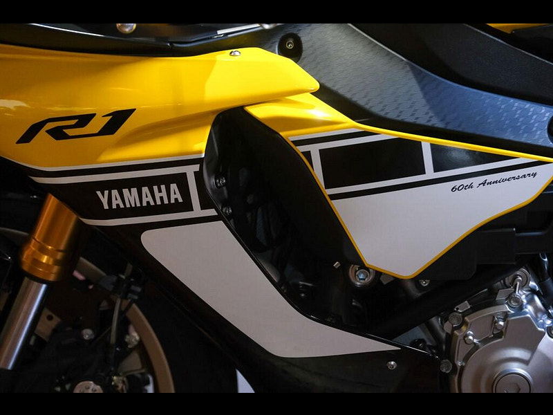 Yamaha R1 Yamaha R1 60th Anniversary 0dr Manual 2025