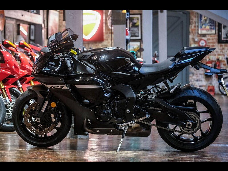 Yamaha R1 *Yamaha YZF R1 - Stunning Example* 0dr Manual 2026
