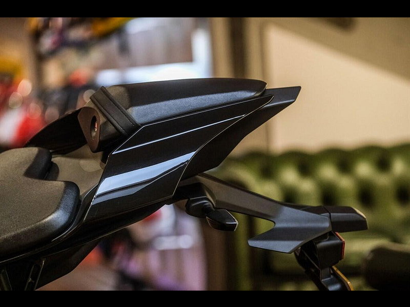 Yamaha R1 *Yamaha YZF R1 - Stunning Example* 0dr Manual 2026