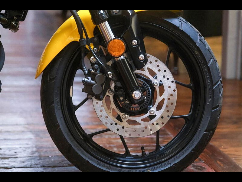 Yamaha XSR125 *The Perfect First Bike* 0dr Manual 2025