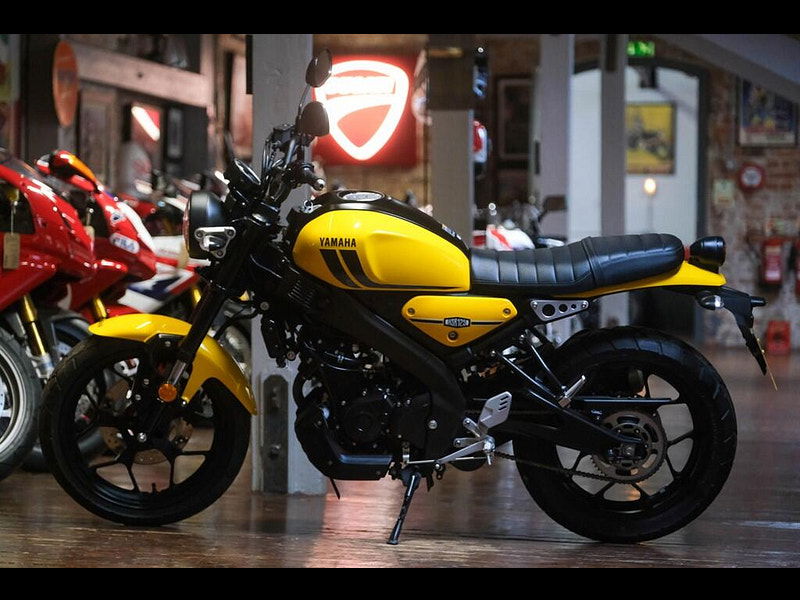 Yamaha XSR125 *The Perfect First Bike* 0dr Manual 2025