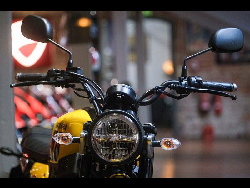 Yamaha XSR125 *The Perfect First Bike* 0dr Manual 2025