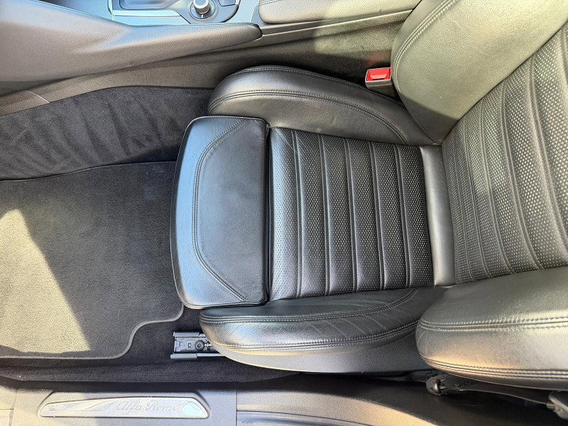 Alfa Romeo Giulia 2.2 TD Speciale Auto Euro 6 (s/s) 4dr 4dr Automatic 2026